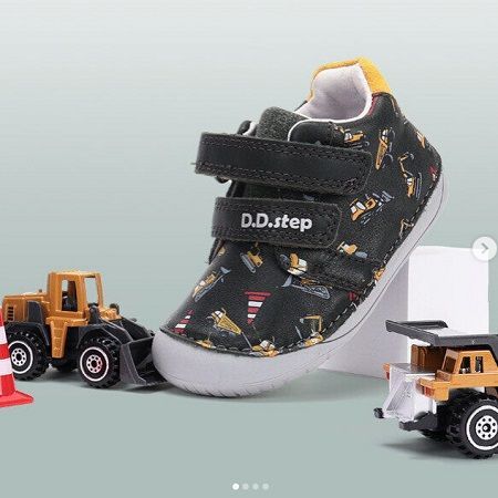 Спортни обувки