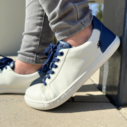 Боси сникърси Antal Barefoot Camino - бели с червено