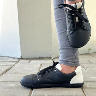 Боси сникърси Antal Barefoot Camino - черно с бяло 